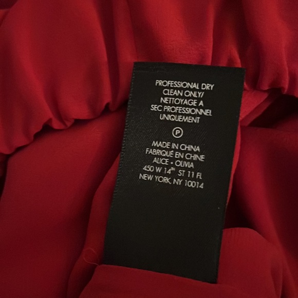 Alice and Olivia Red Silk Cold Shoulder Cropped Blouse Saks 5th Ave Exclusive!!! - Picture 6 of 6